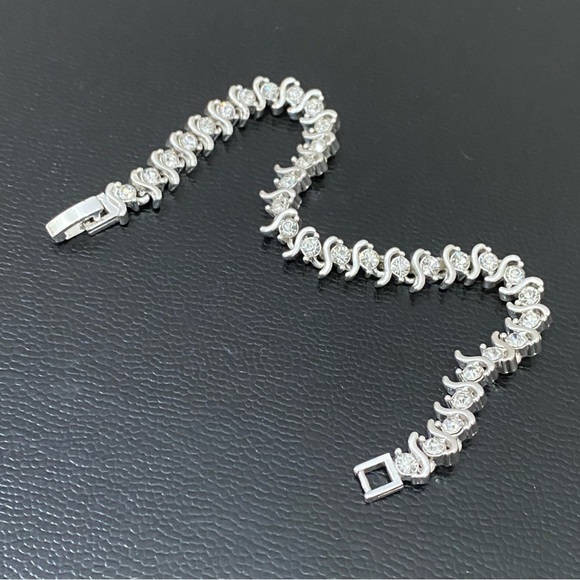 Unsigned Silver-tone CZ 7.5” Tennis Bracelet 19.6g - Picture 3 of 14